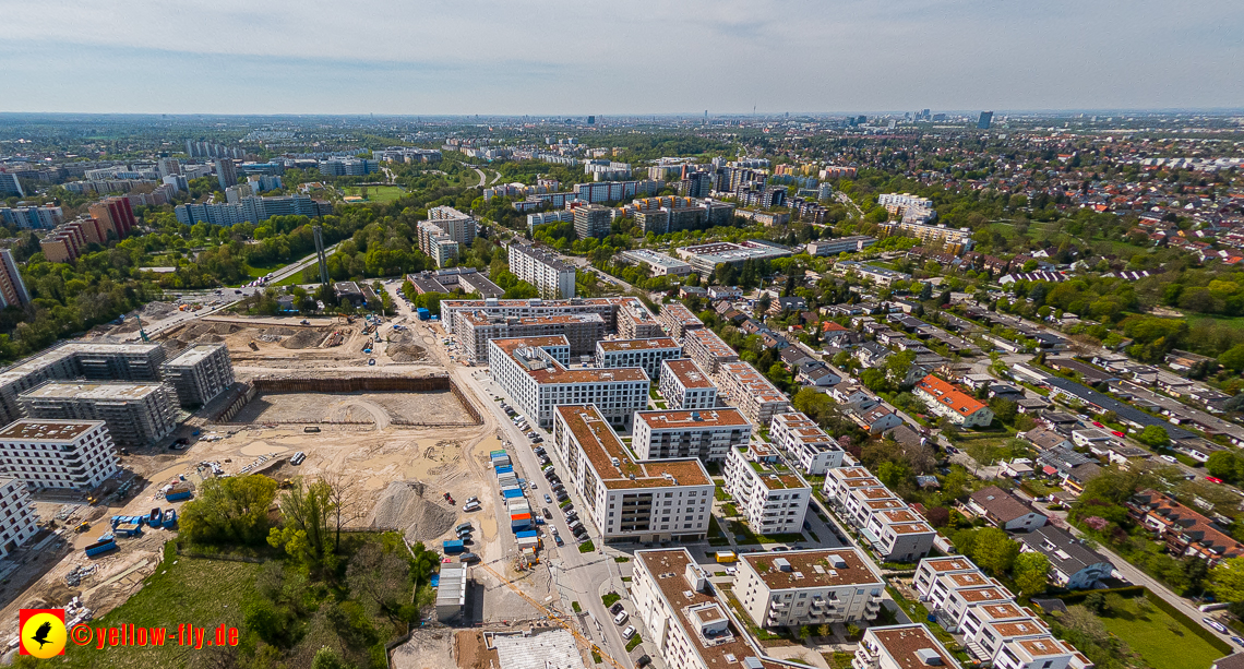04.05.2023 - Luftbilder vom Alexisqaurtier und Pandion Verde in Neuperlach